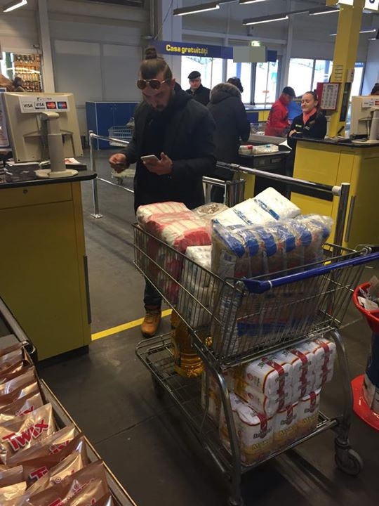 Panică în RM din cauza deprecierii leului