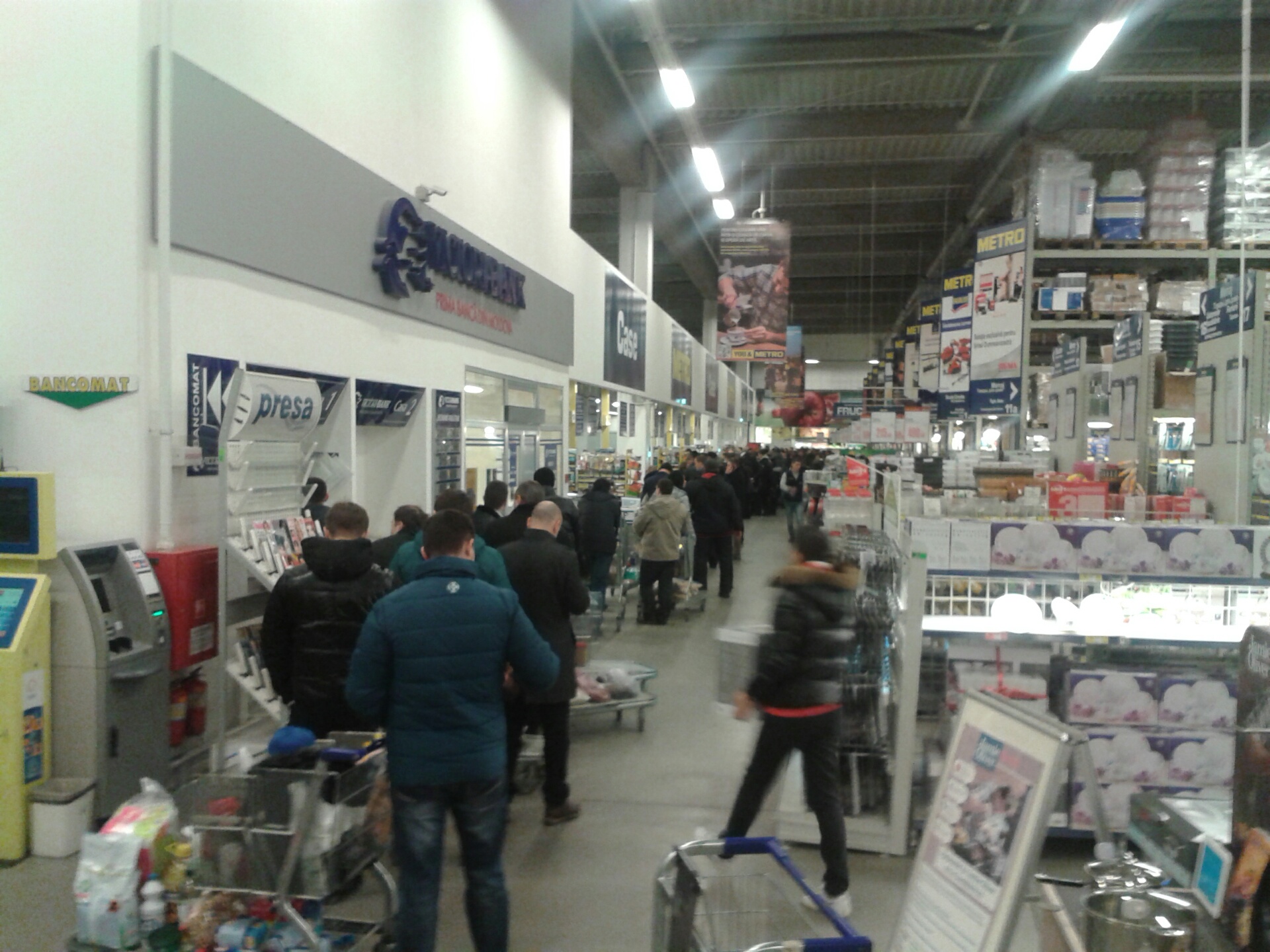 Panică în RM din cauza deprecierii leului