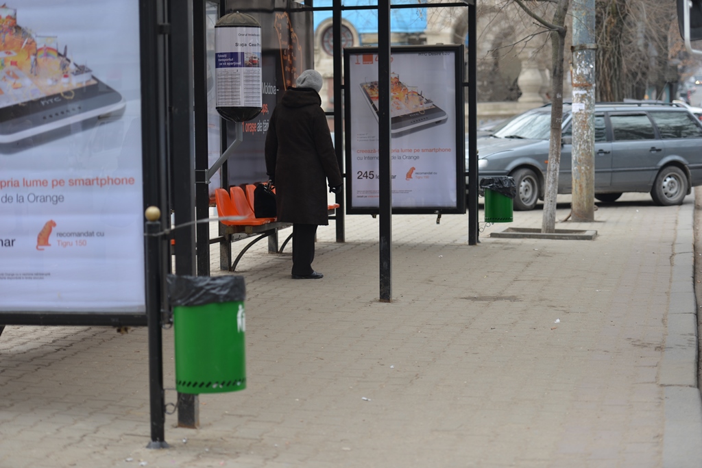 Pe străzile Chișinăului au fost instalate urne noi
