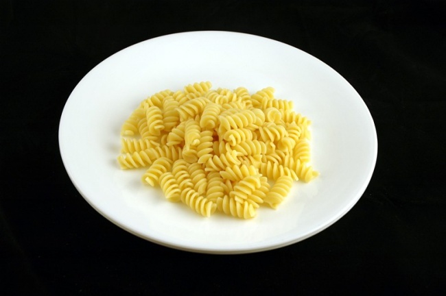 Cum arată 200 de calorii în alimentele care le consumăm zilnic