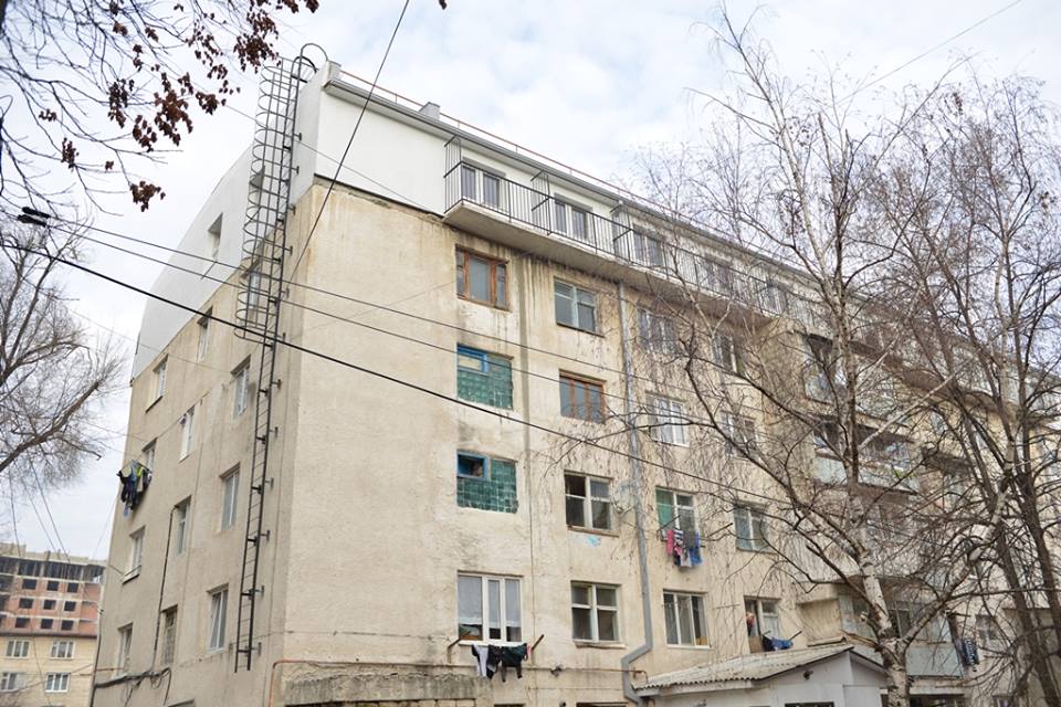 Cum arată mansarda renovată din strada Independenței