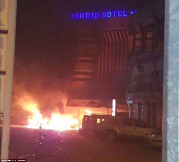 Atac terorist la un hotel cu diplomaţi din Burkina Faso, soldat cu cel puţin 10 morţi şi zeci de răniţi