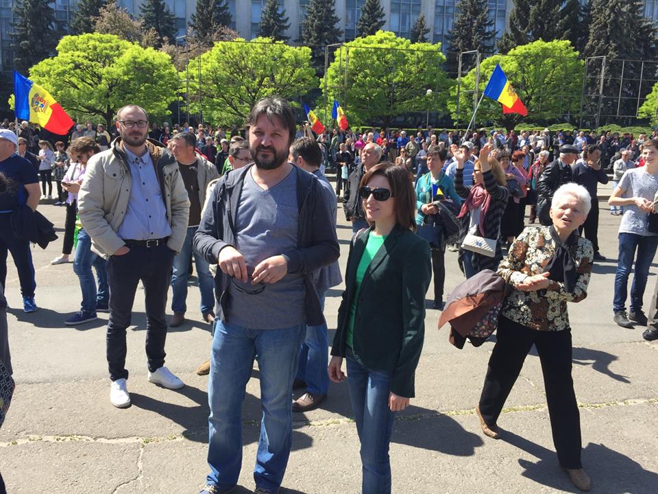 Maia Sandu participă la protestul din PMAN. Mesajul transmis prin intermediul jurnaliștilor