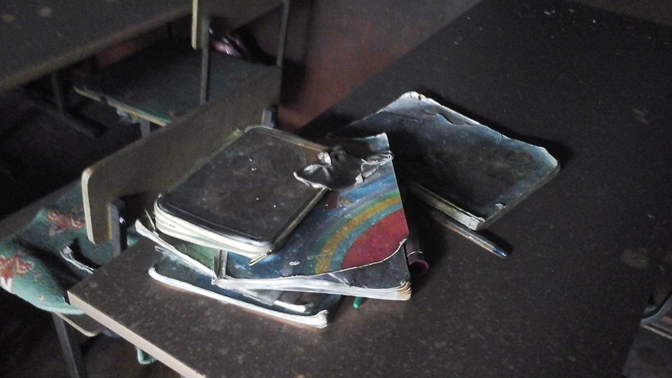 Incendiu la o școală din capitală. Una din sălile de curs a fost inundată de fum