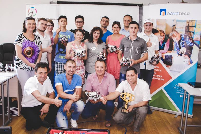 În bibliotecile din Moldova vor fi create Cluburi de robotică