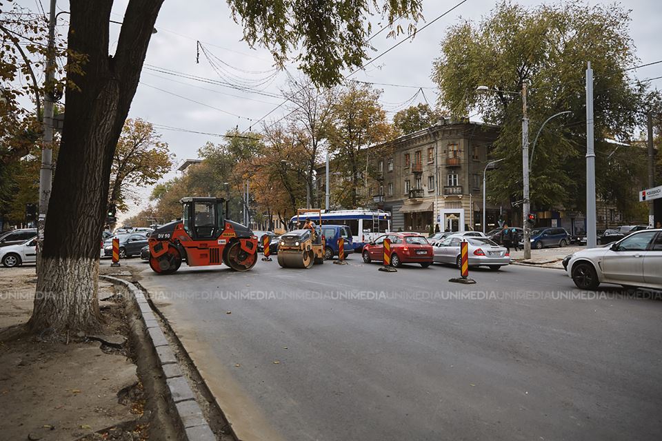 Cozi kilometrice de ambuteiaj în capitală dis-de-dimineață