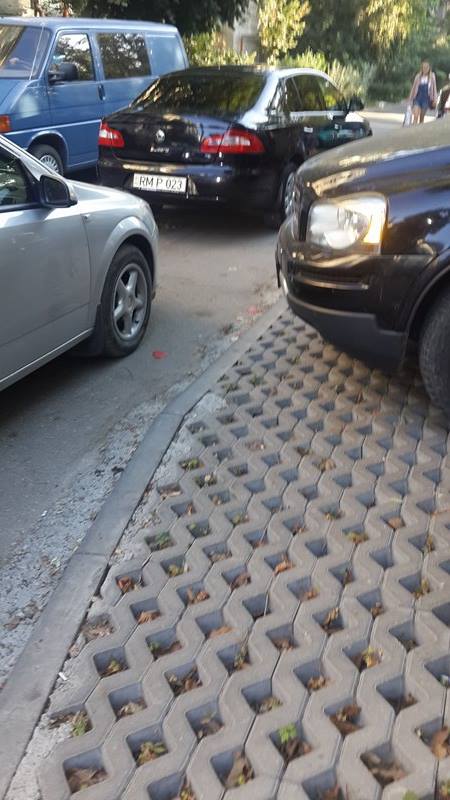 Cu mașina de serviciu, își duce copilul la grădiniță. Țurcanu: Toată lumea mă vede pe mine, dar pe Candu, nu
