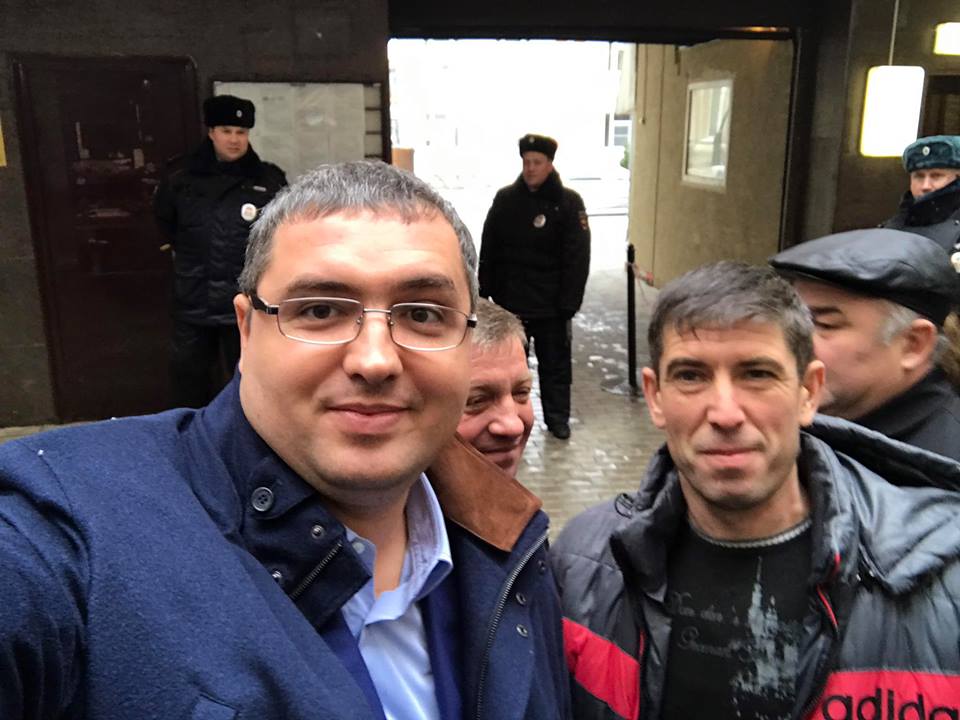 Renato Usatîi, la Ambasada Republicii Moldova la Moscova: Am votat împotriva regimului banditesc al lui Plahotniuc
