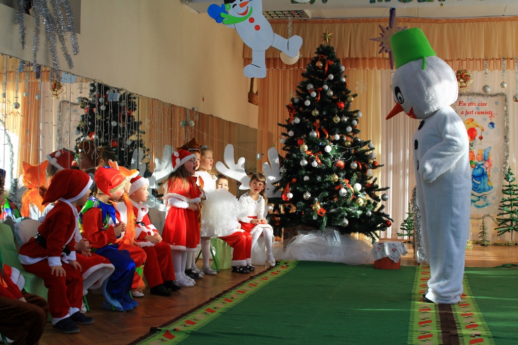 Șapte grădinițe din orașul Orhei, dotate de primărie cu instrumente muzicale și echipamente în sălile de sport