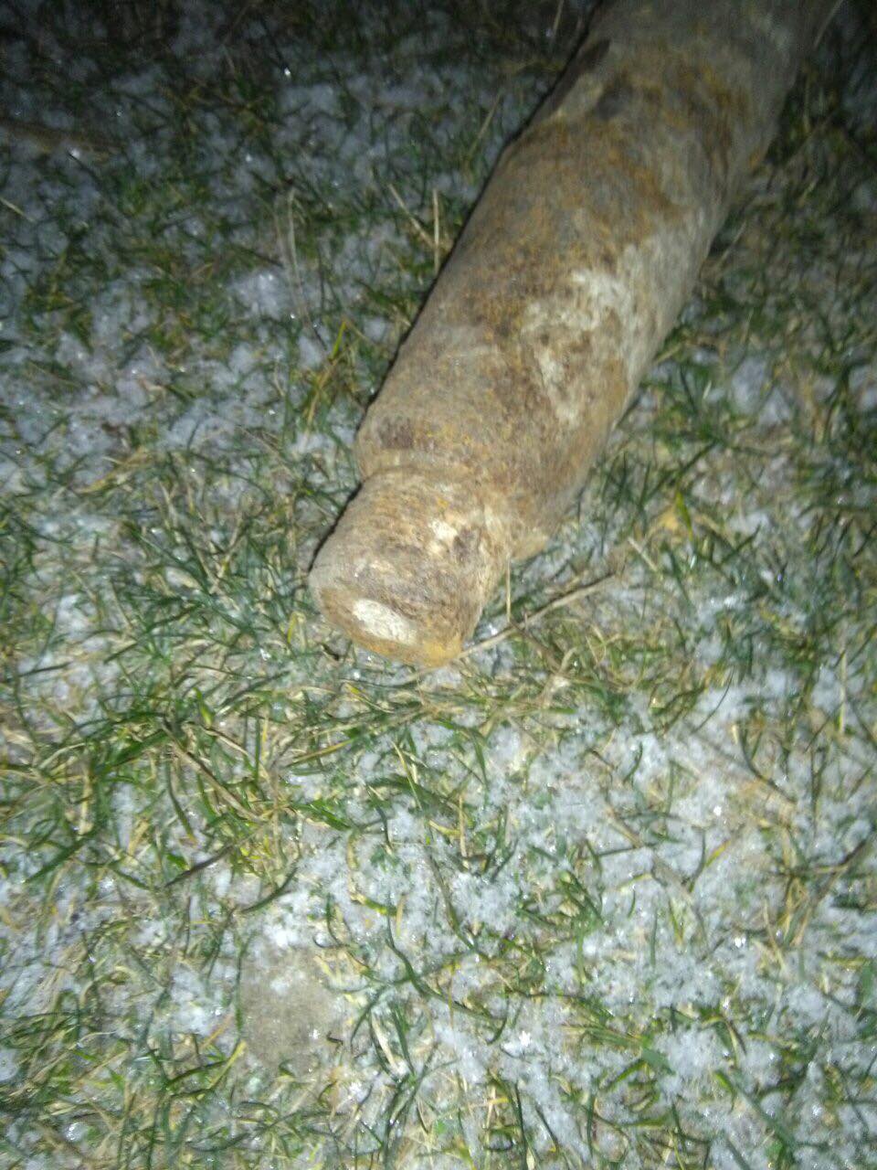 Un obiect din metal, asemănător cu un obuz, depistat de localnici în satul Cimișeni