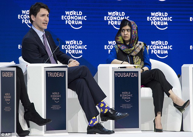 Premierul Canadei şi-a etalat ciorapii violet cu răţuşte galbene