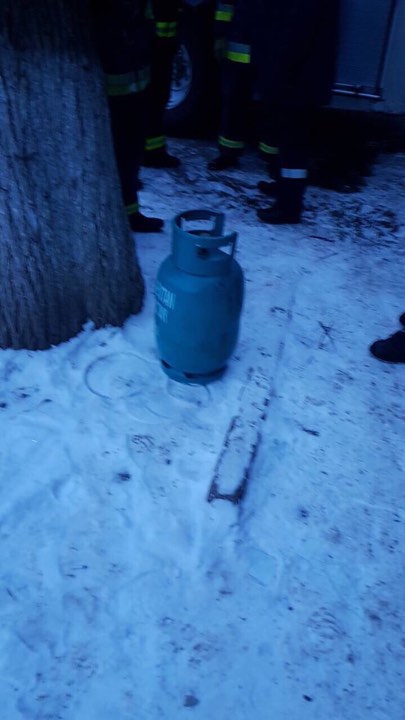 La un pas de incendiu, după ce o butelie cu gaz a explodat într-un cămin din Bălți