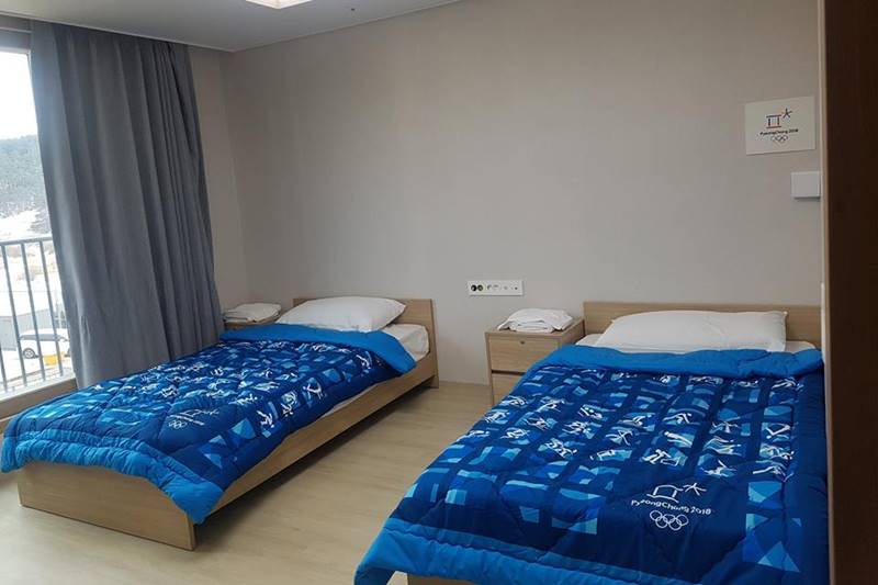 Sportivii moldoveni au ajuns în Satul Olimpic, în PyeongChang: A fost deja arborat drapelul R. Moldova