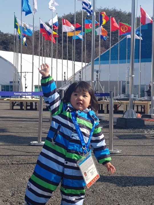 Sportivii moldoveni au ajuns în Satul Olimpic, în PyeongChang: A fost deja arborat drapelul R. Moldova