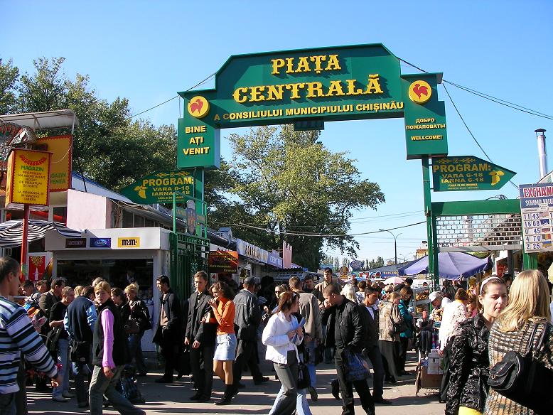 Imaginea zilei: Cum arăta Piața Centrală din Capitală acum 100 de ani