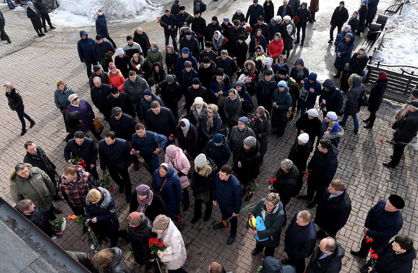 Astăzi sunt înmormântate 14 dintre victimele incendiului din Kemerovo