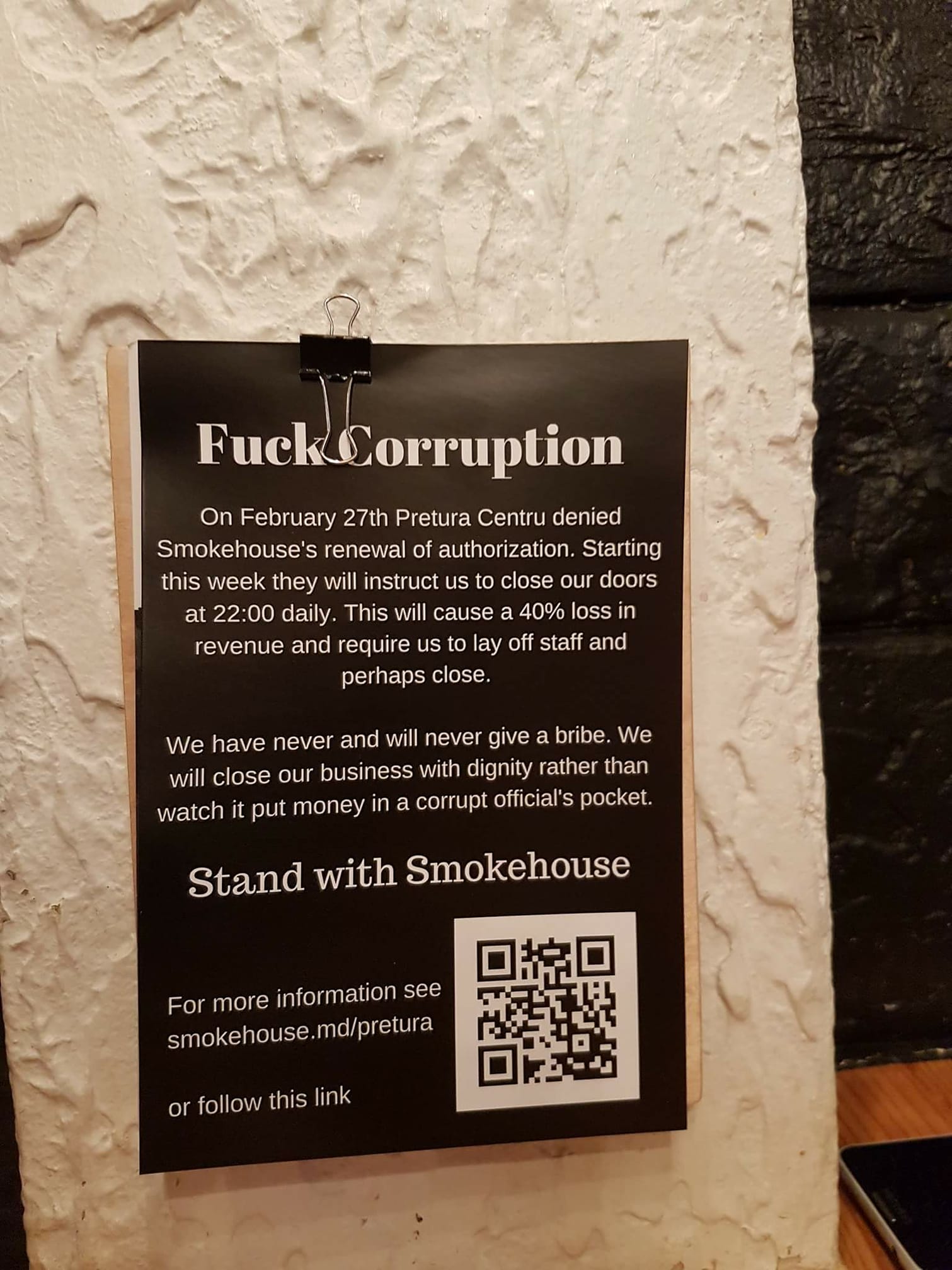 Cazul Smokehouse: Pretura Centru acuză restaurantul de denigrarea imaginii instituției