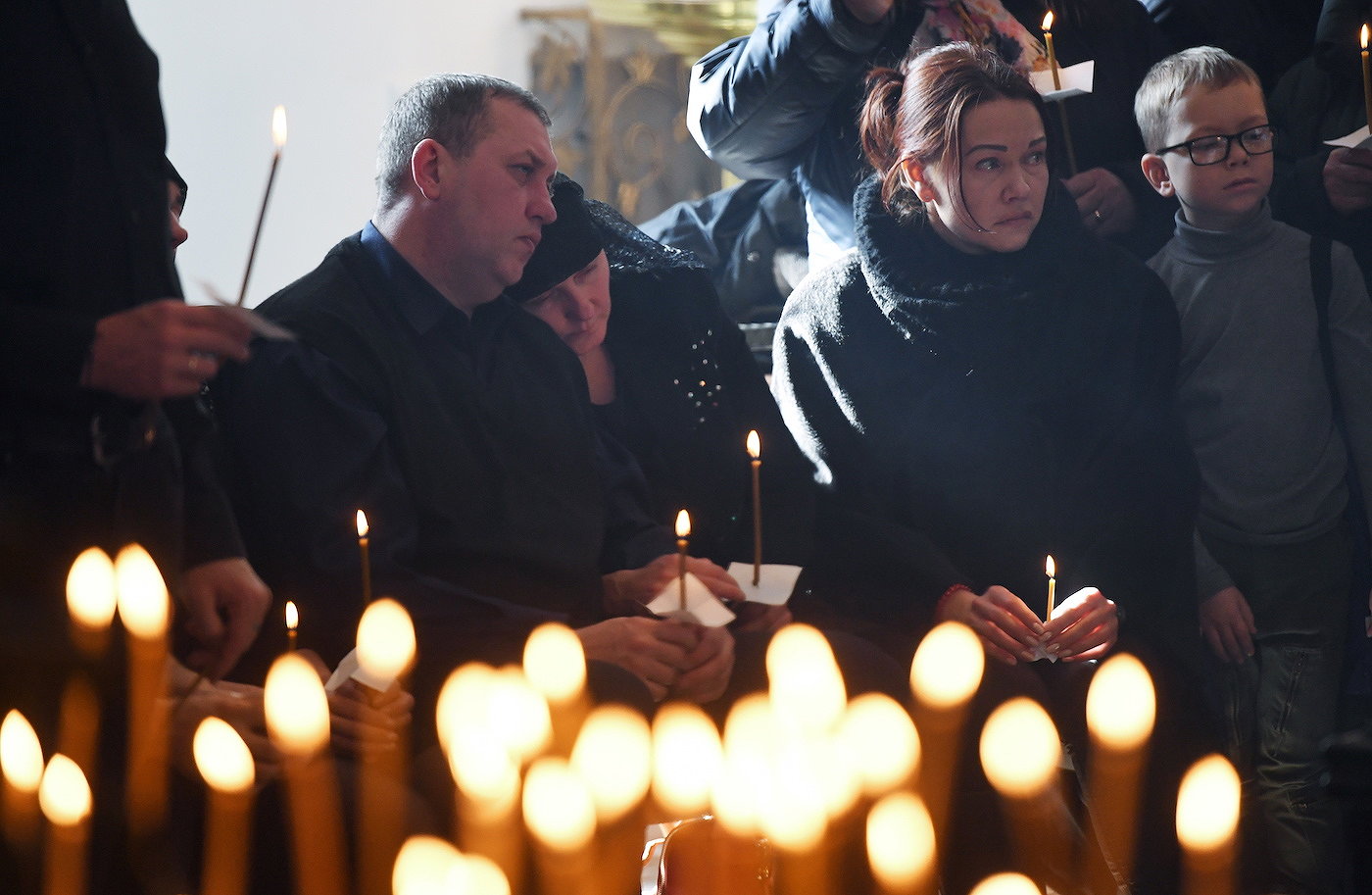 Astăzi sunt înmormântate 14 dintre victimele incendiului din Kemerovo