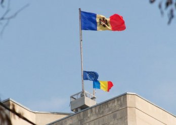 (video) În atenţia Comisiei de anchetare a evenimentelor din 7 aprilie: Imagini privind arborarea Tricolorului (video) În atenţia Comisiei de anchetare a evenimentelor din 7 aprilie: Imagini privind arborarea Tricolorului