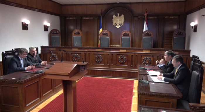 (update) CCM: Președintele țării este obligat să accepte a doua propunere a premierului privind numirea unui ministru (update) CCM: Președintele țării este obligat să accepte a doua propunere a premierului privind numirea unui ministru