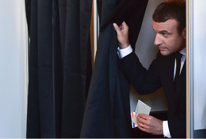 Alegeri parlamentare în Franța: Macron, sub presiune, chiar dacă partidul său a înregistrat câștig istoric Alegeri parlamentare în Franța: Macron, sub presiune, chiar dacă partidul său a înregistrat câștig istoric