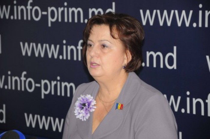 Abramciuc, acuzată că a votat Guvernul Leancă având interese ascunse Abramciuc, acuzată că a votat Guvernul Leancă având interese ascunse