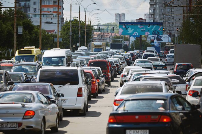 Ambuteiaje în Chișinău la această oră. Cum se circulă și ce străzi trebuie să evitați Ambuteiaje în Chișinău la această oră. Cum se circulă și ce străzi trebuie să evitați