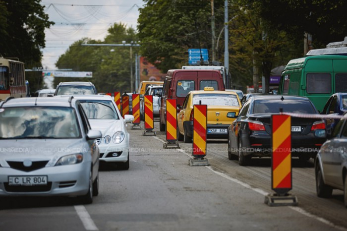 Ambuteiaje și șoferi agitați. Cum se circulă la această oră în Chișinău Ambuteiaje și șoferi agitați. Cum se circulă la această oră în Chișinău