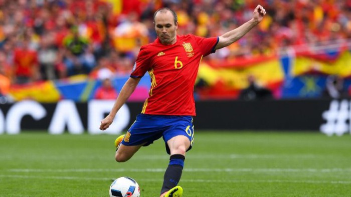 Andres Iniesta s-ar putea retrage de la naționala Spaniei după Cupa Mondială din Rusia Andres Iniesta s-ar putea retrage de la naționala Spaniei după Cupa Mondială din Rusia