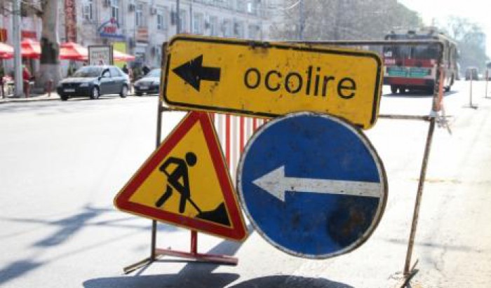 Atenţie, şoferi! Traficul va fi sistat timp de 22 de zile pe o porţiune a străzii Vasile Lupu Atenţie, şoferi! Traficul va fi sistat timp de 22 de zile pe o porţiune a străzii Vasile Lupu