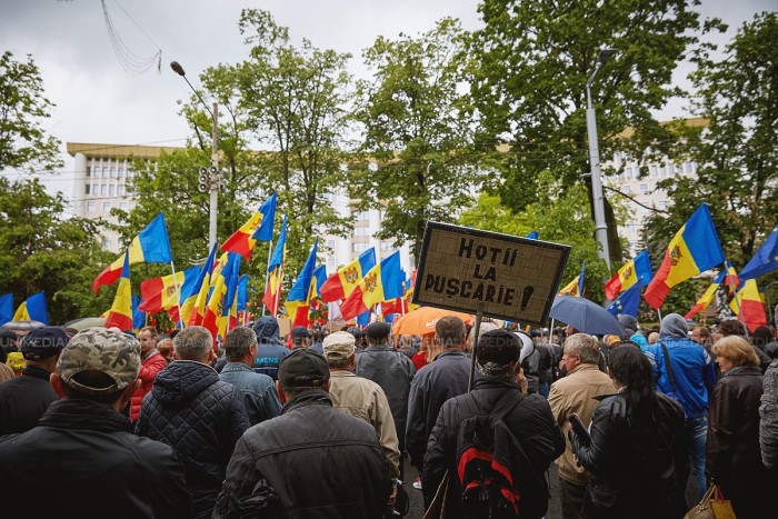 (audio) ZdG:PDM pregătește un anti-protest? „Noi, angajații, suntem datori să ne ducem. Vrem să lucrăm și gata, da acolo cum o să fie soarele!” (audio) ZdG:PDM pregătește un anti-protest? „Noi, angajații, suntem datori să ne ducem. Vrem să lucrăm și gata, da acolo cum o să fie soarele!”