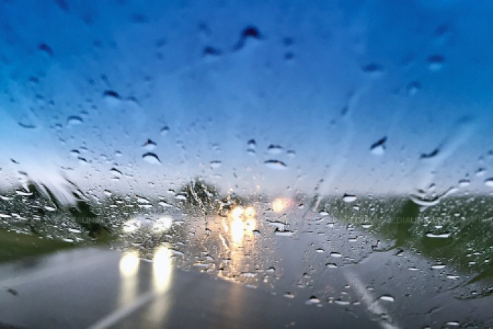 Avertizare meteorologică! Cod galben de ploi puternice și risc de inundații Avertizare meteorologică! Cod galben de ploi puternice și risc de inundații
