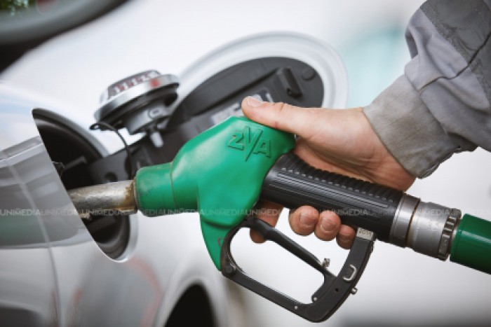 Benzina și motorina s-au ieftinit cu aproape un leu: Vezi cât costă acum carburanții Benzina și motorina s-au ieftinit cu aproape un leu: Vezi cât costă acum carburanții