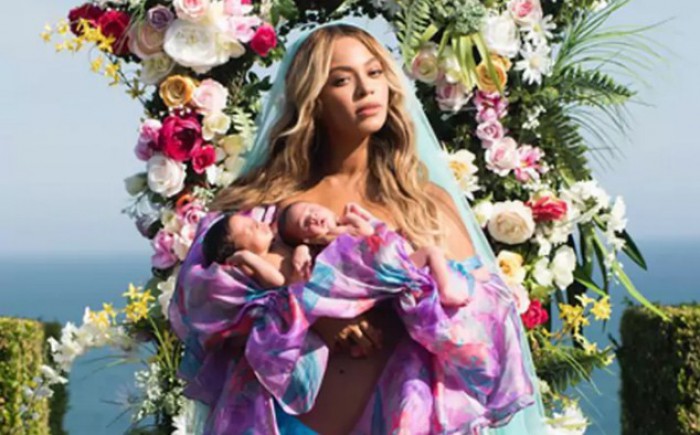 Beyonce a publicat prima fotografie cu gemenii săi. Sir Carter și Rumi au împlinit o lună Beyonce a publicat prima fotografie cu gemenii săi. Sir Carter și Rumi au împlinit o lună