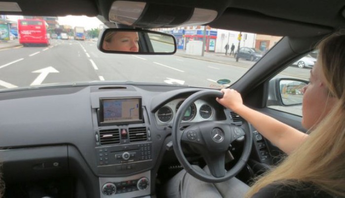 Britanicii care nu sunt capabili să folosească dispozitivele GPS nu vor mai putea lua permis de conducere Britanicii care nu sunt capabili să folosească dispozitivele GPS nu vor mai putea lua permis de conducere