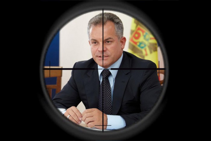 Cei opt învinuiţi în cazul tentativei de omor asupra lui Plahotniuc rămân în arest Cei opt învinuiţi în cazul tentativei de omor asupra lui Plahotniuc rămân în arest