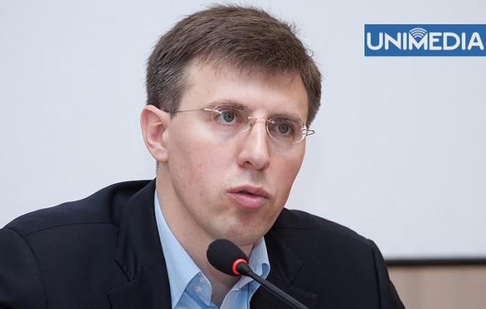 Chirtoacă avertizează administratorii de microbuze