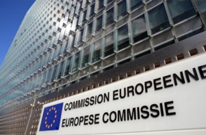 Comisia Europeană propune un fond european pentru apărare în valoare de până la 5,5 miliarde de euro pe an Comisia Europeană propune un fond european pentru apărare în valoare de până la 5,5 miliarde de euro pe an