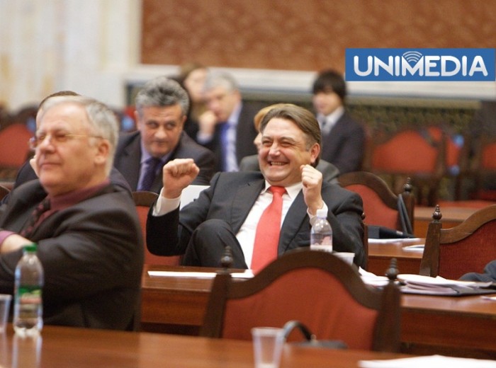 Democrații așteaptă ca Valeriu Guma să epuizeze toate căile de atac, înainte de a lua o decizie Democrații așteaptă ca Valeriu Guma să epuizeze toate căile de atac, înainte de a lua o decizie
