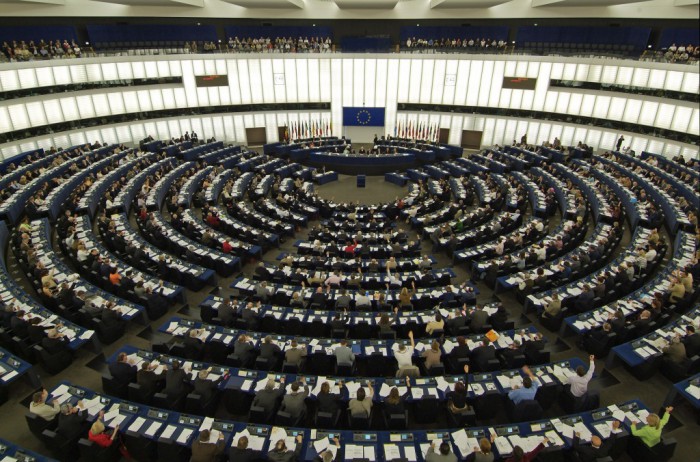 (live) Deputații din Parlamentul European decid astăzi dacă acordă 100 mil. de euro Republicii Moldova (live) Deputații din Parlamentul European decid astăzi dacă acordă 100 mil. de euro Republicii Moldova