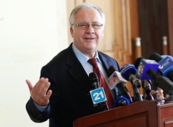 Diacov îl apără pe Focșa: A ajuns în așa situație din lipsă de experiență și pentru că nu-i șmecher Diacov îl apără pe Focșa: A ajuns în așa situație din lipsă de experiență și pentru că nu-i șmecher