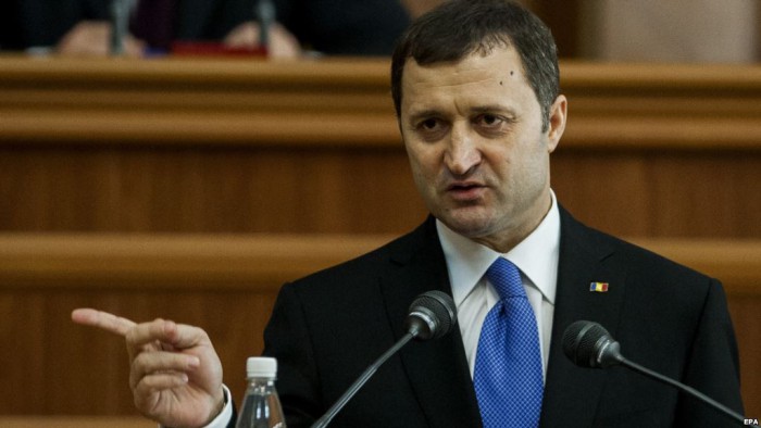 Vlad Filat către comuniști: Încetați să plângeți! Vlad Filat către comuniști: Încetați să plângeți!