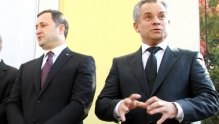 Filat recunoaște că scuzele adresate lui Plahotniuc au fost o condiție Filat recunoaște că scuzele adresate lui Plahotniuc au fost o condiție