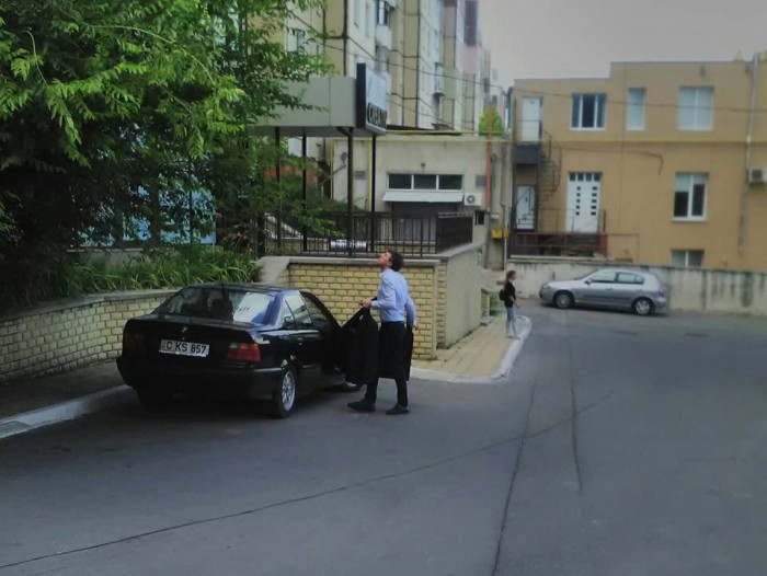 (foto) Dorin Chirtoacă, surprins în spatele unui club de noapte: Ce spune avocata acestuia (foto) Dorin Chirtoacă, surprins în spatele unui club de noapte: Ce spune avocata acestuia