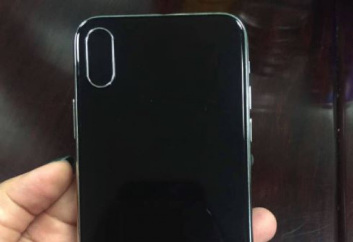 (foto) iPhone 8 apare în imagini neoficiale. Ar putea fi un prototip sau o machetă (foto) iPhone 8 apare în imagini neoficiale. Ar putea fi un prototip sau o machetă