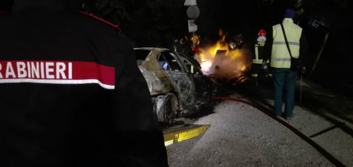(foto) Italia: Un moldovean a urcat beat la volan și a ajuns cu „BMW-ul Seria 3” într-o instalație de gaz. Mașina i-a fost mistuită de flăcări (foto) Italia: Un moldovean a urcat beat la volan și a ajuns cu „BMW-ul Seria 3” într-o instalație de gaz. Mașina i-a fost mistuită de flăcări