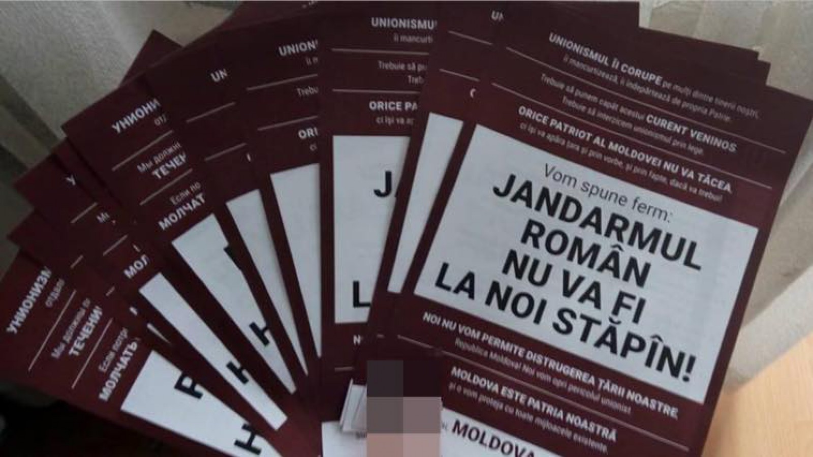 (foto) Pliante împotriva Unirii, prin Chișinău. Eugen Tomac: Aceste campanii folosesc „clișee expirate din perioada sovietică”
