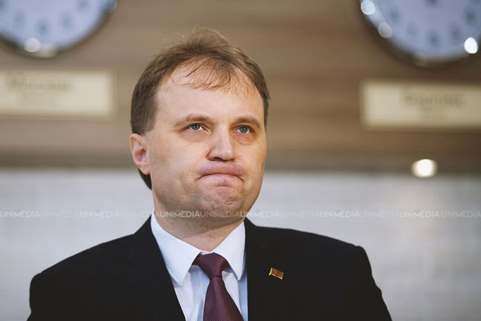 (foto) Sigur că e în Chișinău. Evghenii Șevciuk, surprins în fața unui bloc din capitală (foto) Sigur că e în Chișinău. Evghenii Șevciuk, surprins în fața unui bloc din capitală