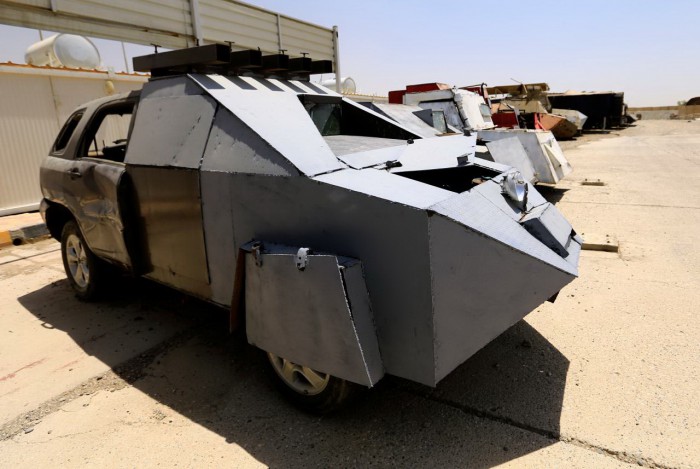 (foto/video) Maşinile pe care poliţia irakiană le-a confiscat după eliberarea oraşului Mosul de terorişti (foto/video) Maşinile pe care poliţia irakiană le-a confiscat după eliberarea oraşului Mosul de terorişti