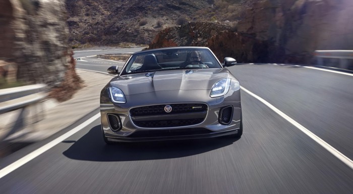 (foto/video) Premieră: Jaguar F-Type facelift şi noul F-Type 400 Sport (foto/video) Premieră: Jaguar F-Type facelift şi noul F-Type 400 Sport
